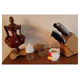 Kitchen Set: Knives, Measuring Cups, etc