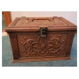 Vintage Max Klein Sewing Hobby Craft Box Plastic
