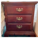 American Drew Queen Anne Style Nightstand Table