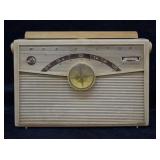 Vintage RCA Desk Radio
