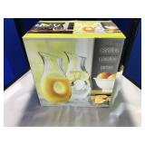 Set of 2 Carafes: Juice or Water Servers