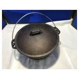 Classic Cast-Iron Dutch Oven