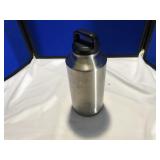 Yeti Rambler 64OZ w/ Chug Cap