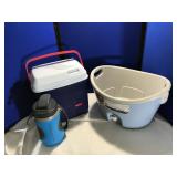 Igloo Party Bucket, Rubbermaid Cooler & Water Ther