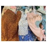 Vintage Aprons & Linens
