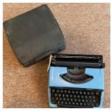 1977 Brother Charger 11 Typewriter w/Case