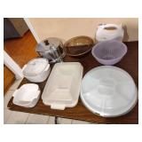 Assorted Kitchen Items