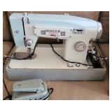 WHITE Sewing Machine in Case