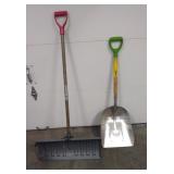 Set of 2 Snow Shovels