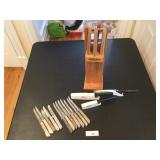 Regent Sheffield Knife Set on Wooden Stand Six Pie
