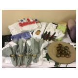 Tablecloth, Mats & Napkins