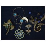 5 pcs. Vintage & Antique Fashion Brooches