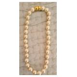 Faux Pearl Magnetic Necklace