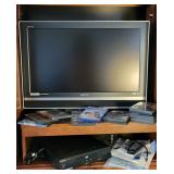 Sony TV 32" & Apex DVD Player & DVDs