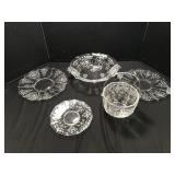 Etched Madallion Patterned Glass Set
