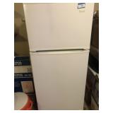 Magic Chef Refridgerator, Freezer Combo