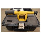 Dewalt DW090 Builders Level