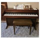 Kawai Electric Heritage 200 Classic Console Piano