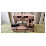 Vntg Singer Sewing Machine