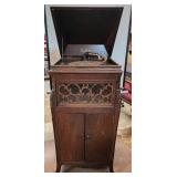 Antq Cecilian Phonograph