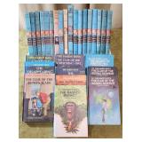 Vntg Hardy Boys Series Books