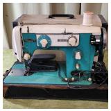 Vntg Stradivaro Sewing Machine