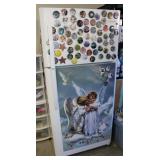 Frigidaire Refridgerator w/ Magnets