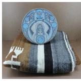 Vtg Pacific NW Native Hand Drum & Native Blanket