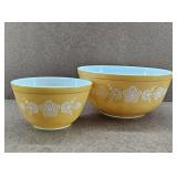 2pc Pyrex Butterfly Gold Mixing Bowls