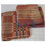 Early American Jungalow Table Cloths