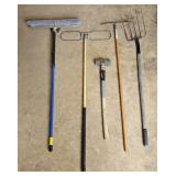 5pc Various Garage Tools