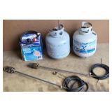 2 Propane Tanks, 2 Torches & 1 Tank Top Heater