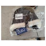 BasEQ Classical Fleece Horse Lined Muzzle