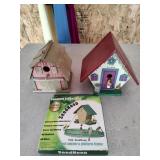 2 Decorative Bird Houses and Seed Hoop