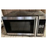 Black & Decker Microwave- Works