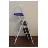 Saftey 1st 3- Step Folding Stool w/ Utility Tray