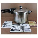 Presto Vintage Presser Cooker w/ Recipe Books