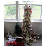 Christmas Trees & Christmas Decor Collection