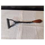 Vintage Carpet Stretcher