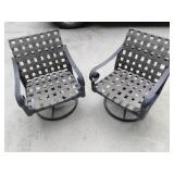 2 Outdoor Patio Chairs