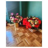 Large Lot of Floral Decor