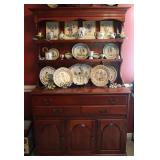 Solid Wood 3 Drawer Hutch
