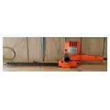 Black & Decker Shrub 7 Hedge Trimmer
