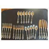 Heirloom by Oneida Flatware Set