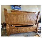 Heavy Wood Broyhill Attic Heirlooms Bed SEE PICS