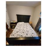 Broyhill Queen Size Bed
