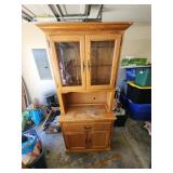 Kitchen Hutch Top Will Come Off
