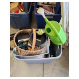 Tote Full And Rugs