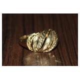 Size 9 14K Gold Ring