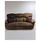 La-Z-Boy Reclining Couch - Read Details